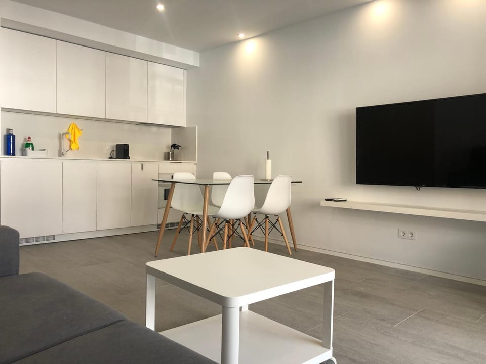 Kitchen or kitchenette, Living room, Dining area