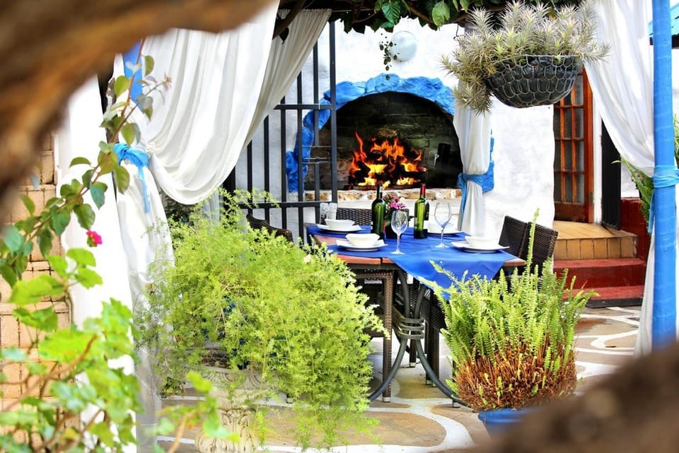 BBQ facilities, Balcony/Terrace, Drinks