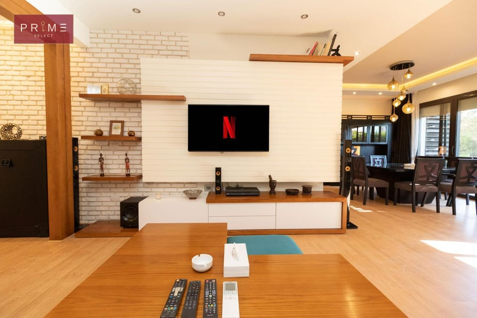 Photo of the whole room
