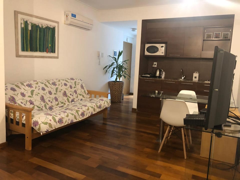 Kitchen or kitchenette, Living room, Seating area