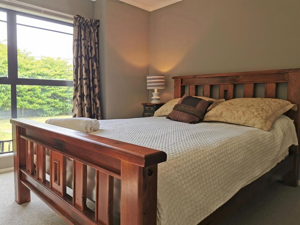 Lake Taupo Holiday Home House in Taupo