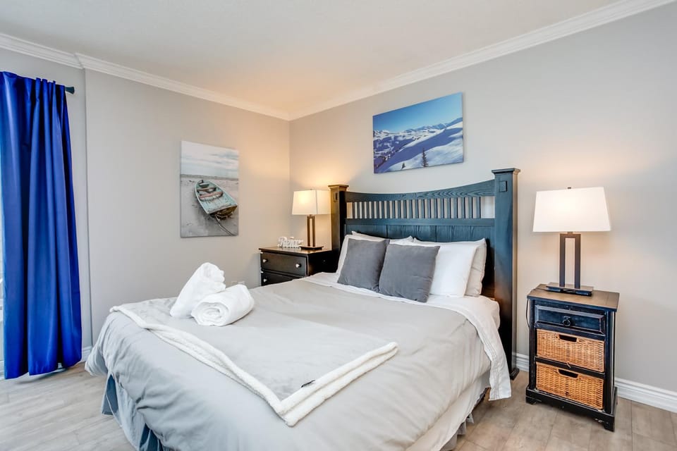 Mountainside Resort Condo at Blue Apartment in Grey Highlands
