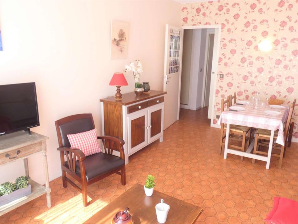 Charmant T2 avec Balcon et Garage - 6 couchages à Saint-Lary-Soulan - FR-1-457-149 Apartment in Saint-Lary-Soulan