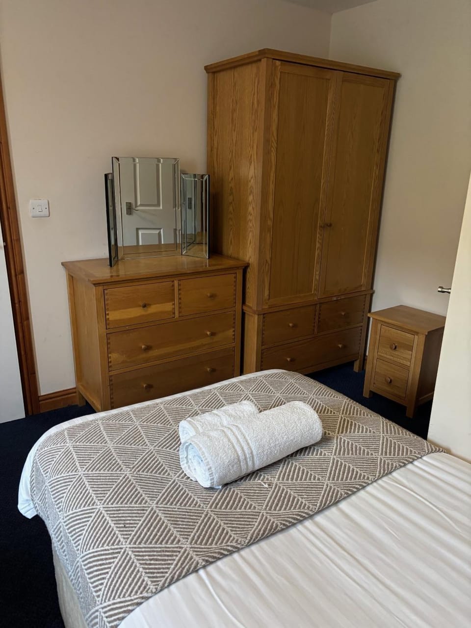 Bed, Bedroom, wardrobe