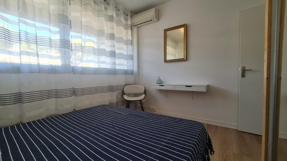 Appartement en RDC climatisé avec terrasse ombragée et privative Apartment in Le Grau-du-Roi