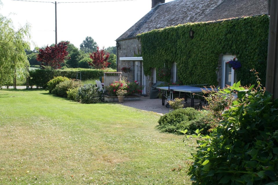 Facade/entrance, Table tennis