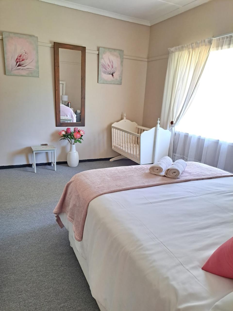 Hillside Guest House Bed and Breakfast in South Africa