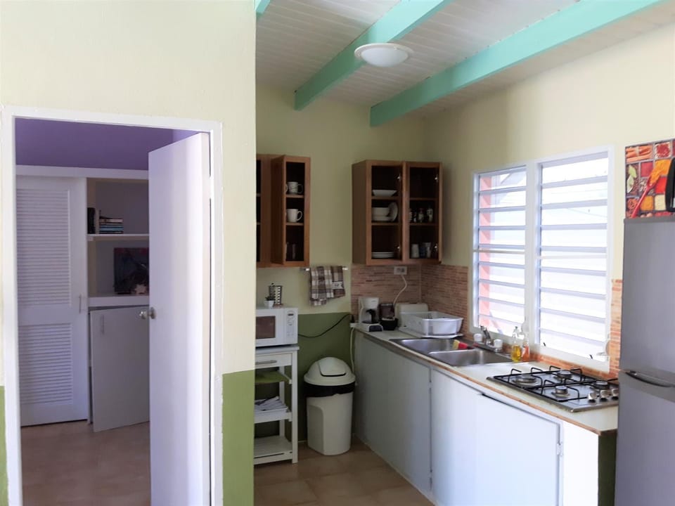 Coffee/tea facilities, Kitchen or kitchenette