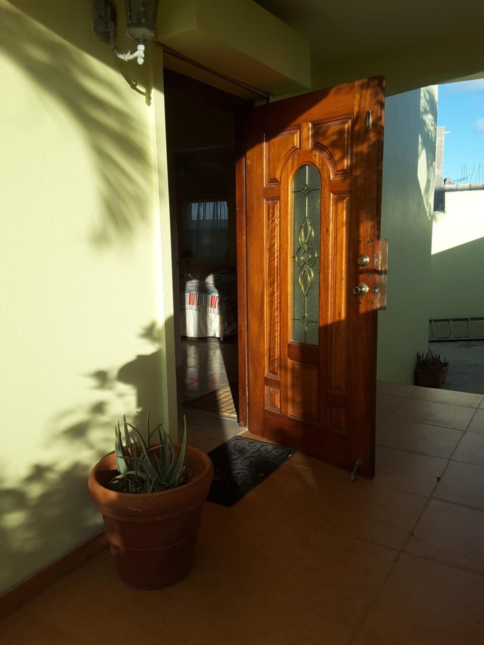 Facade/entrance