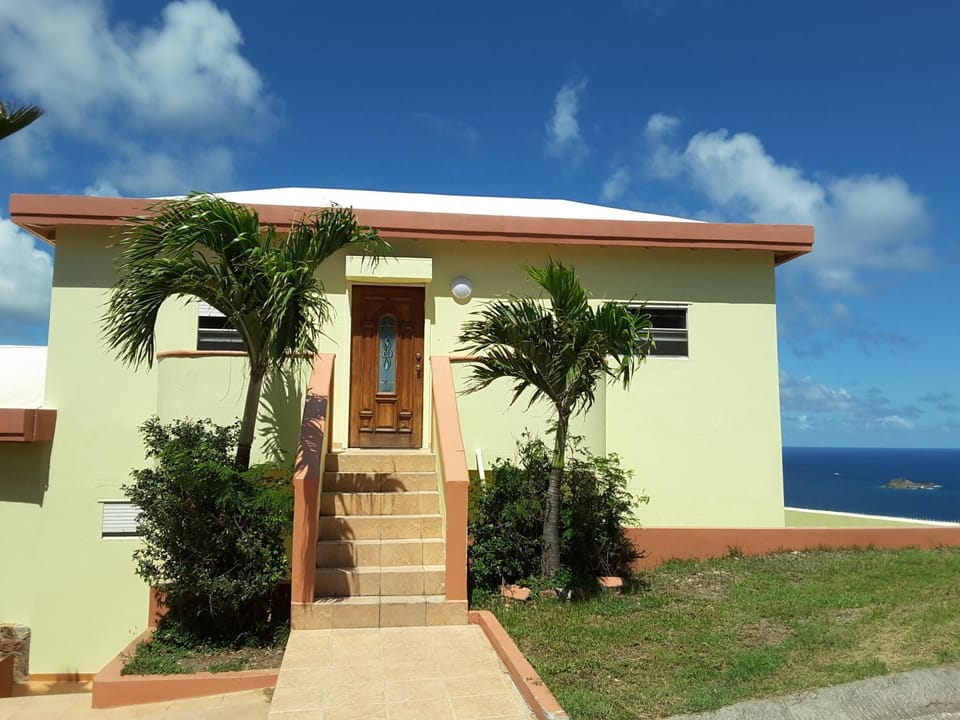 Property building, Facade/entrance, Sea view