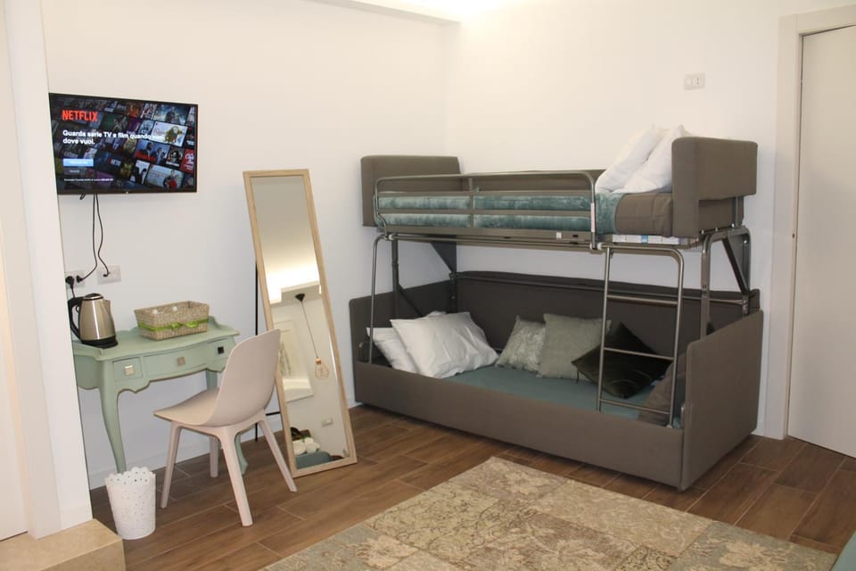 bunk bed