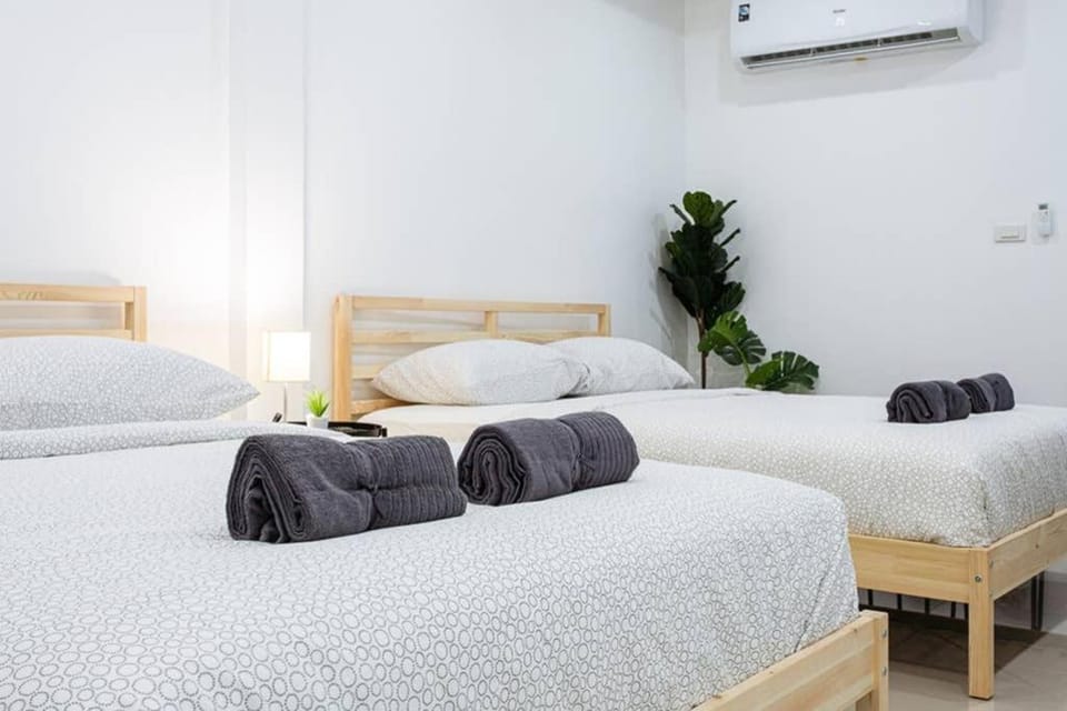 P2 Silom Large 2beds full kitchen WIFI 4-6pax Apartment in Bangkok