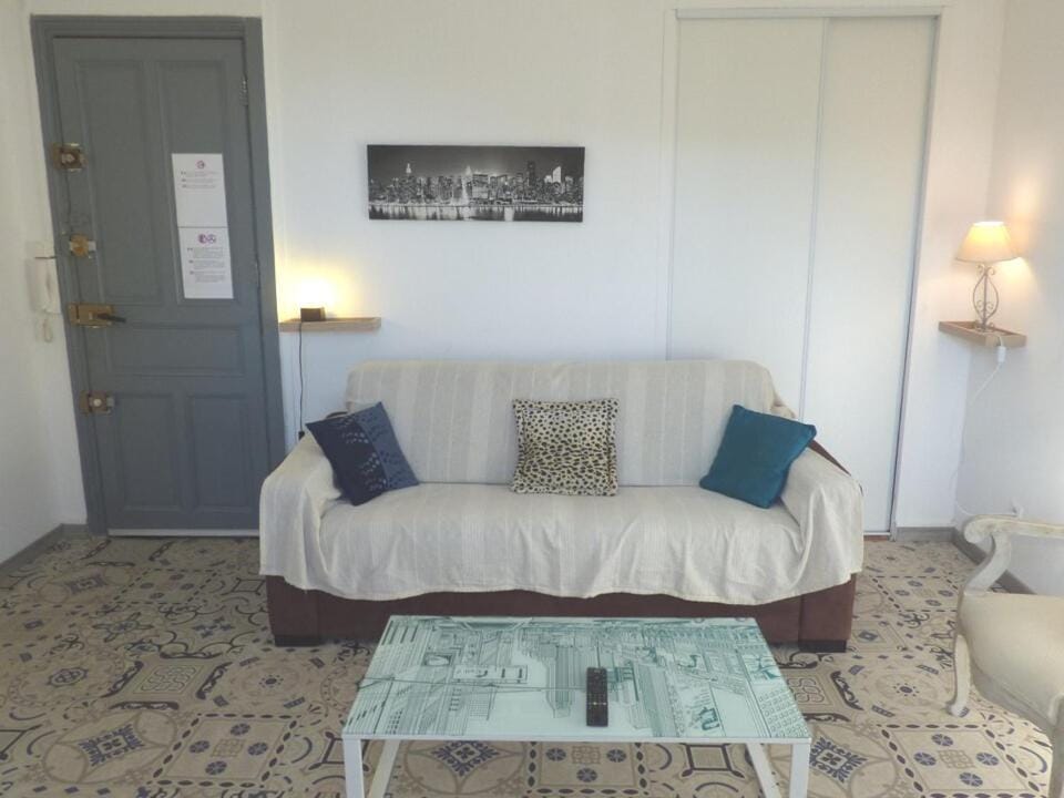 Bed, Living room, Seating area
