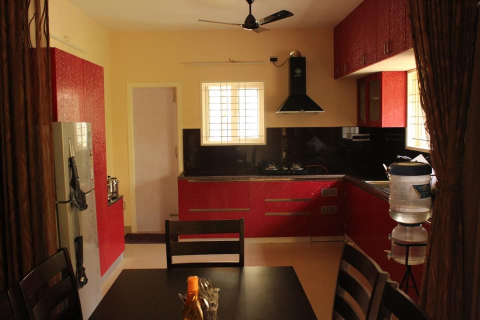 Phoenix Serviced Apartment - Sri Illam Apartment in Chennai