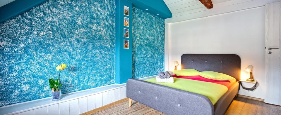 Bed, Bedroom
