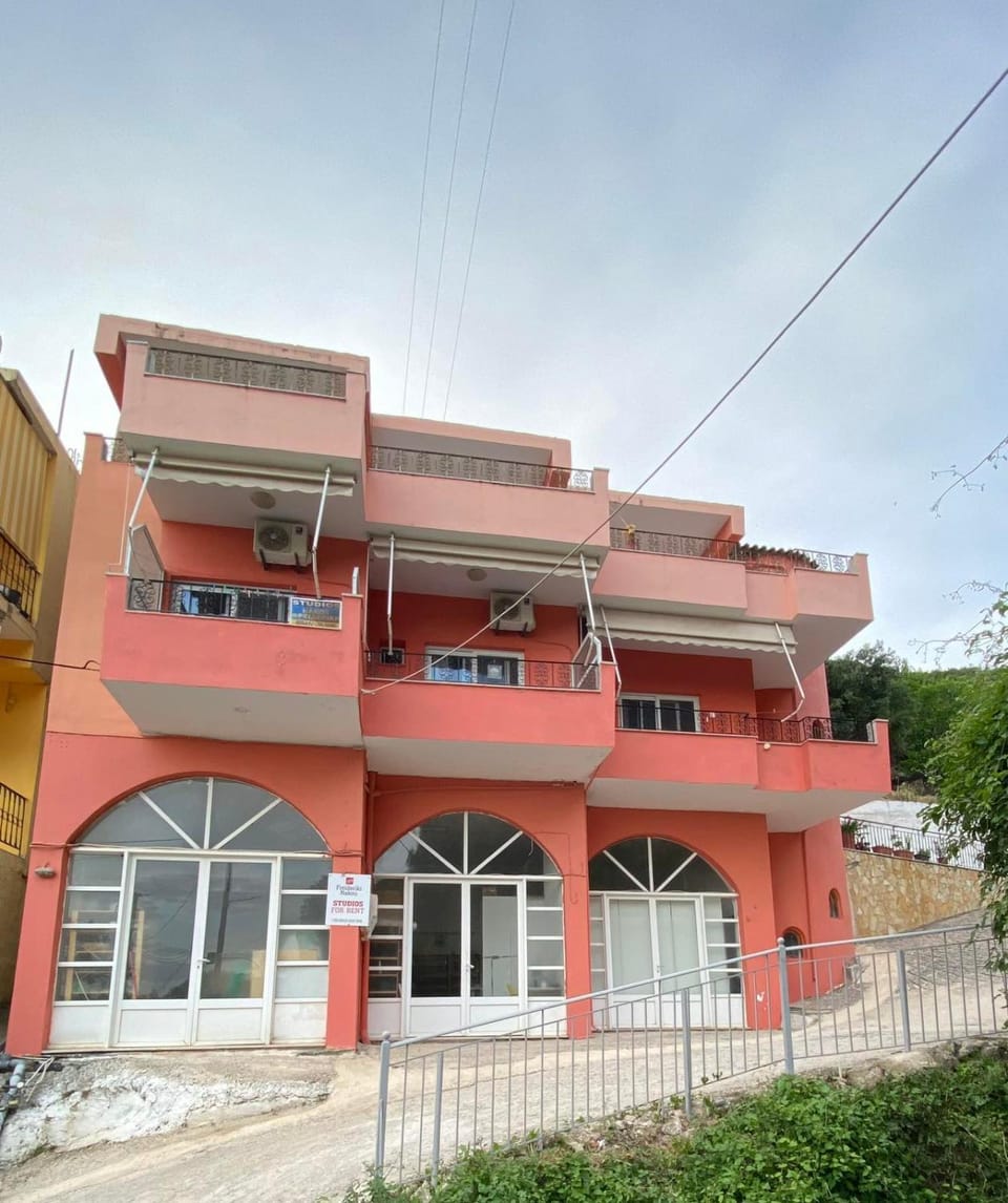 NAKOU FREIDERIKI ANTHOUSA PARGAs Apartment in Peloponnese, Western Greece and the Ionian