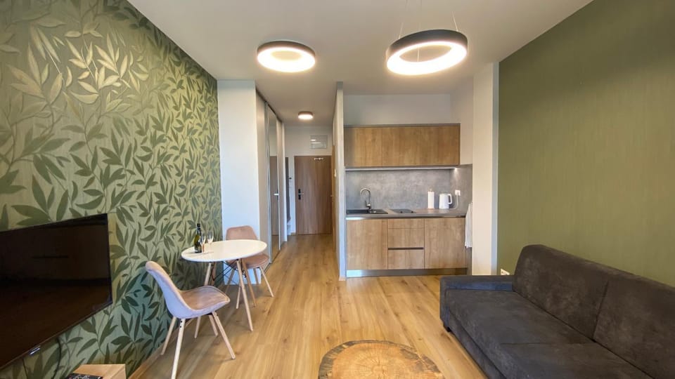 TV and multimedia, Coffee/tea facilities, Kitchen or kitchenette, Living room, Dining area, Facility for disabled guests