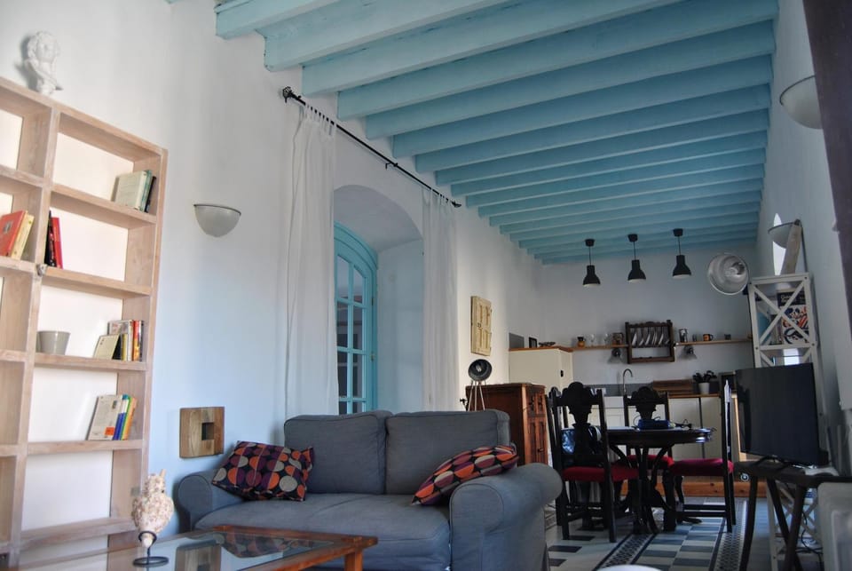 Lounge or bar, Dining area