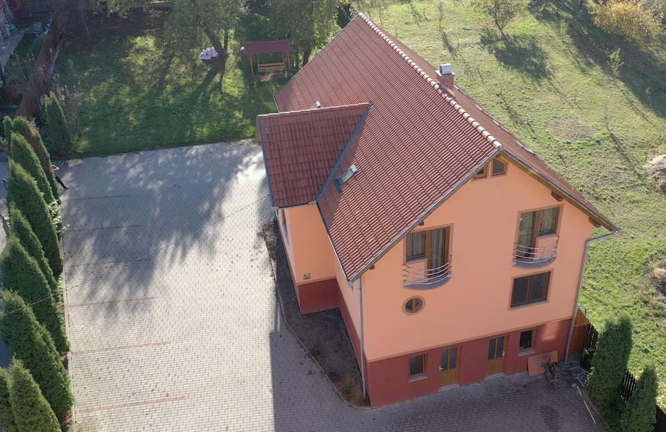 Property building, Bird's eye view