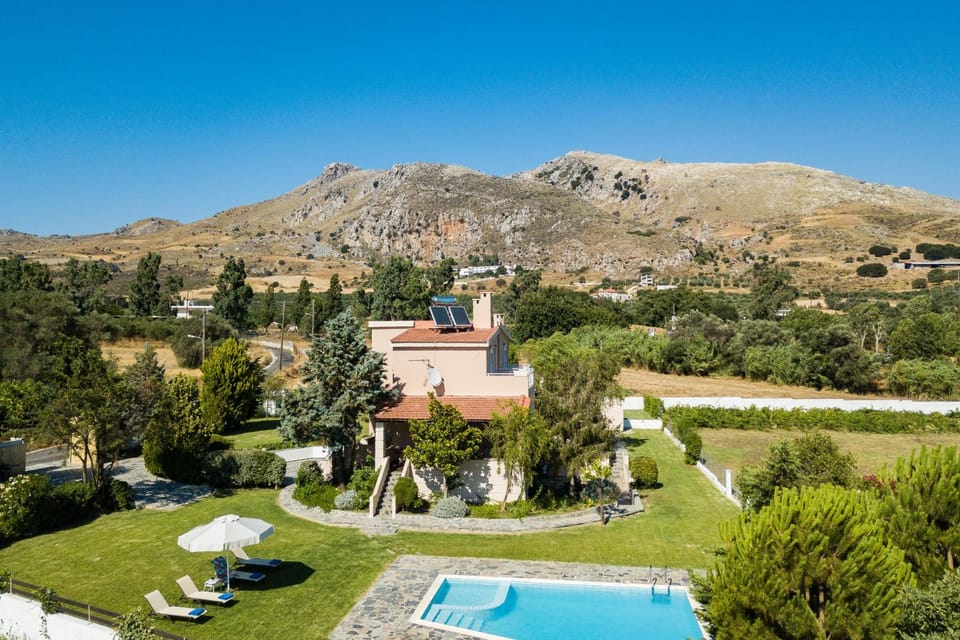 Property building, Nearby landmark, Spring, Day, Natural landscape, Bird's eye view, Mountain view, Pool view, Swimming pool, sunbed