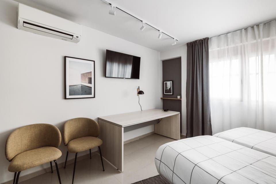 TV and multimedia, Seating area