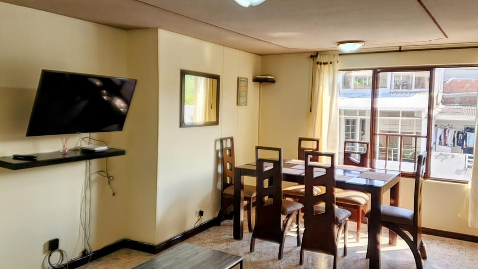 Communal lounge/ TV room, Evening entertainment