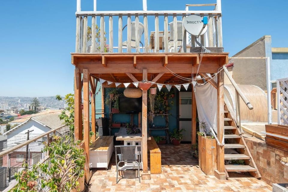 Casa Fibonacci Bed and Breakfast in Valparaiso