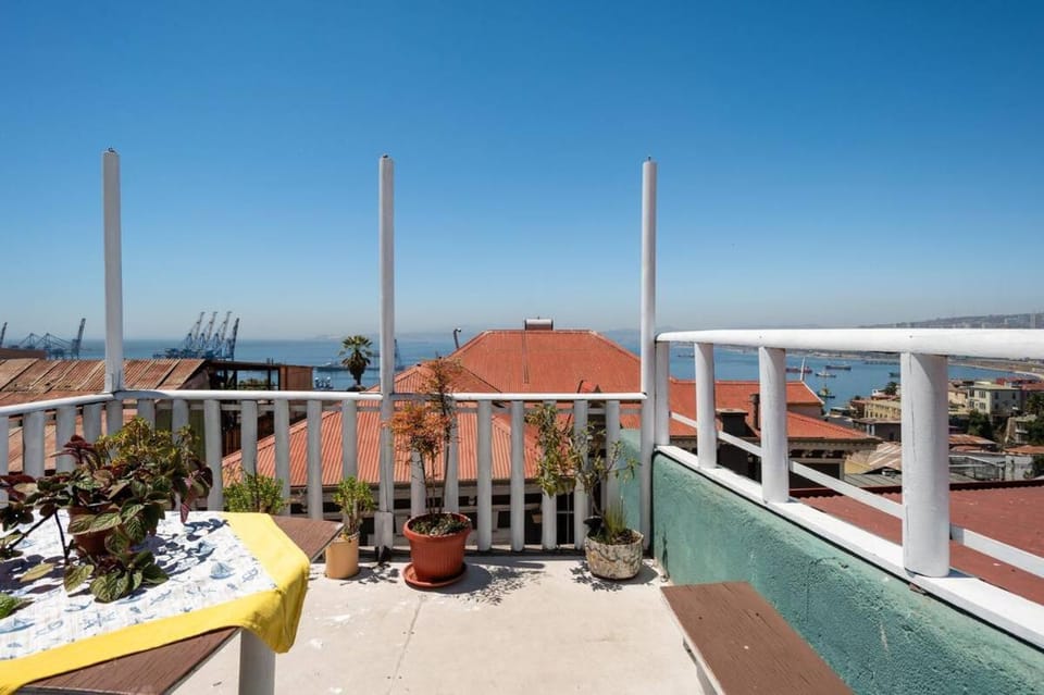 Casa Fibonacci Bed and Breakfast in Valparaiso
