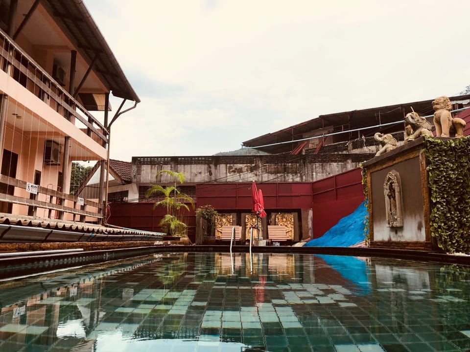 Swimming pool