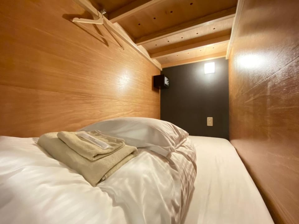 Bed, Photo of the whole room, Bedroom, bunk bed