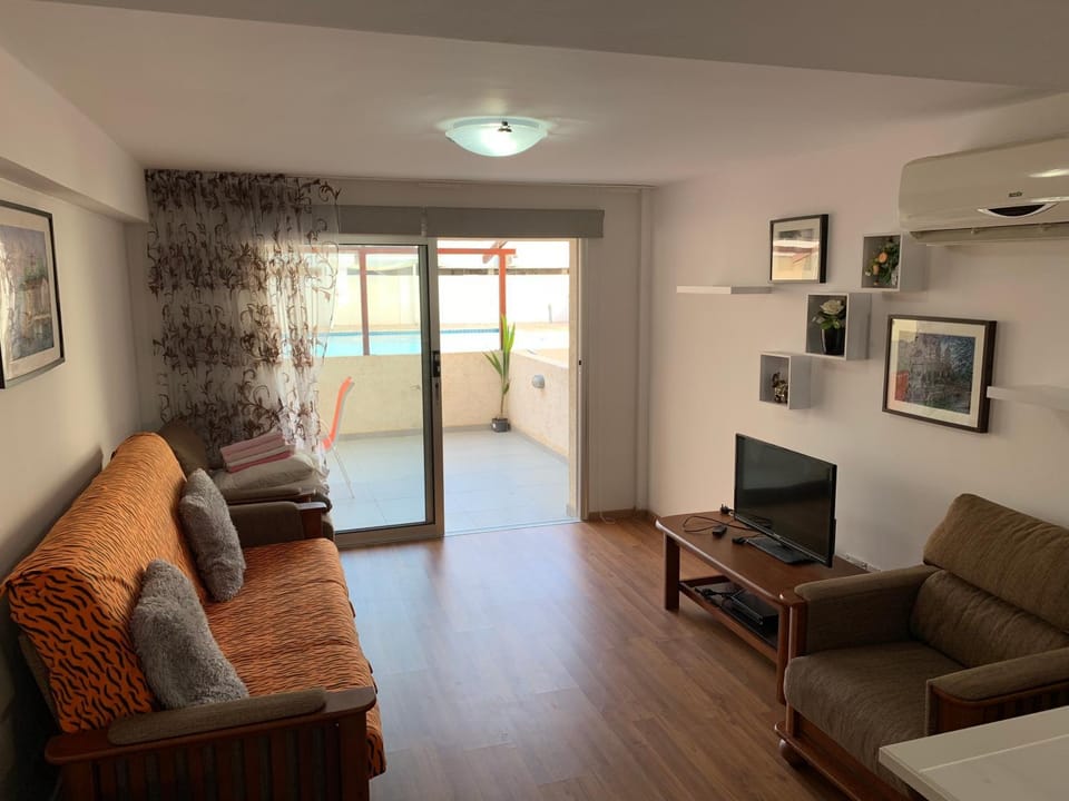 Napa Blue Apartment, XXL Pool,in Hearth of Ayia Napa Apartment in Ayia Napa