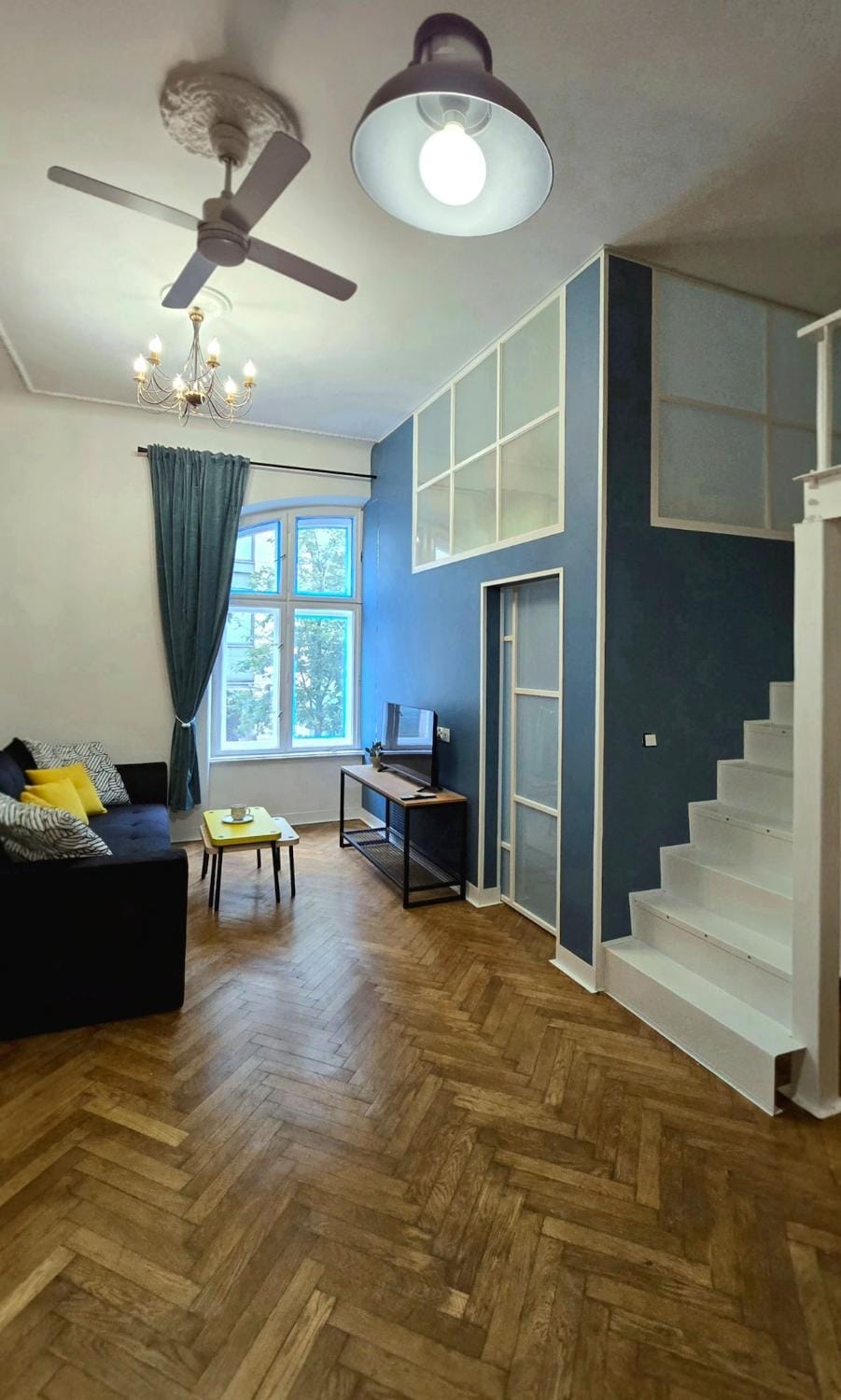TV and multimedia, Living room, Seating area