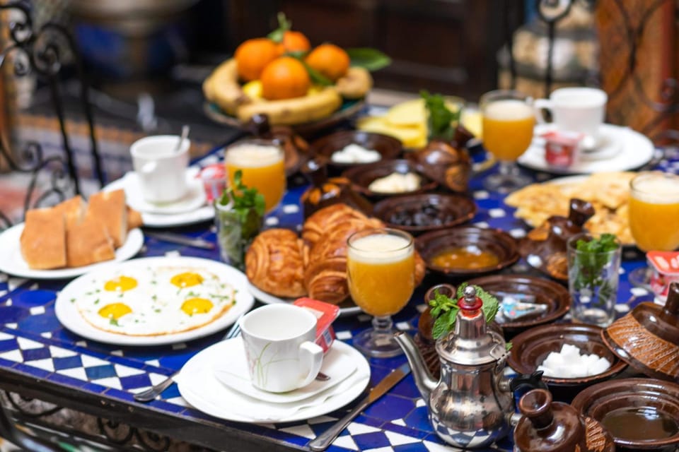 Food and drinks, Food, Breakfast, Continental breakfast