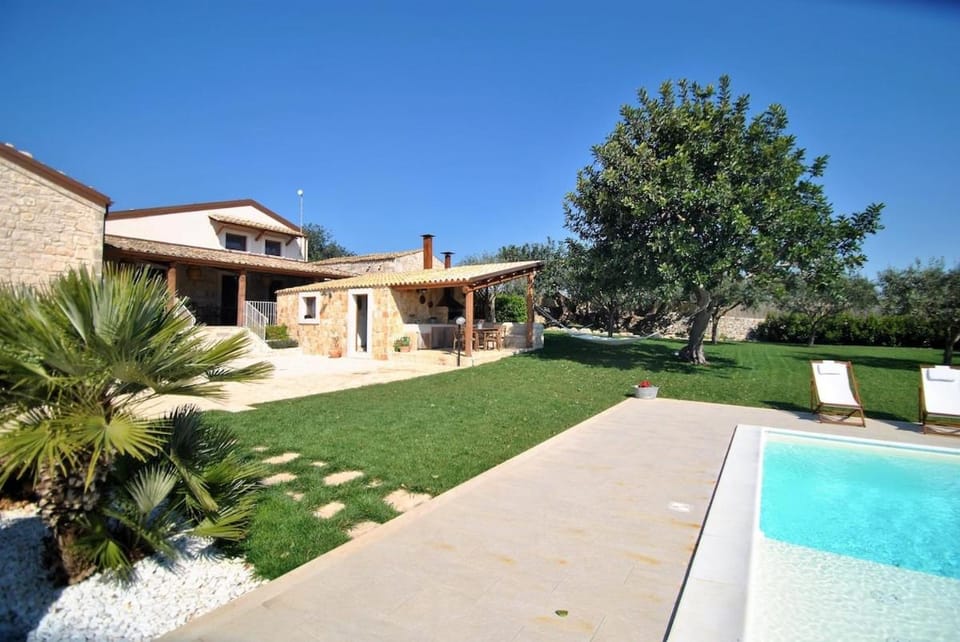 Property building, Pool view, Swimming pool