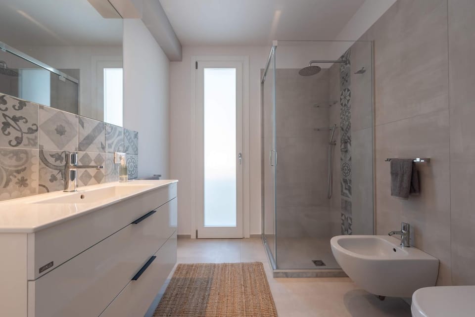 Shower, Bathroom, children
