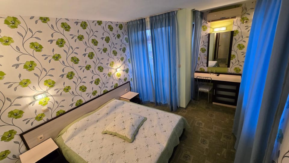 Excelsior Guest house Bed and Breakfast in Burgas Province