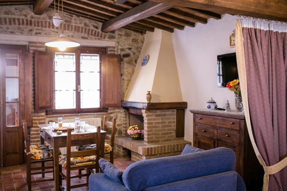 Living room, Photo of the whole room, Dining area