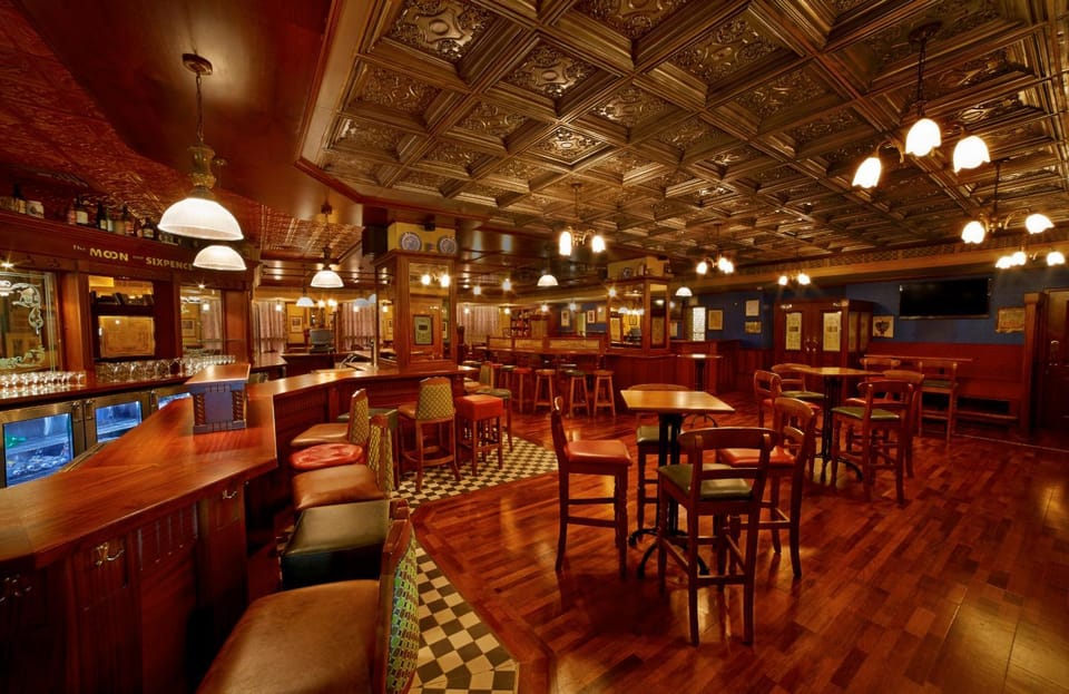 Lounge or bar
