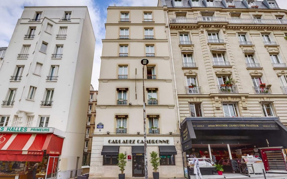 Carladez Cambronne Hotel in Paris