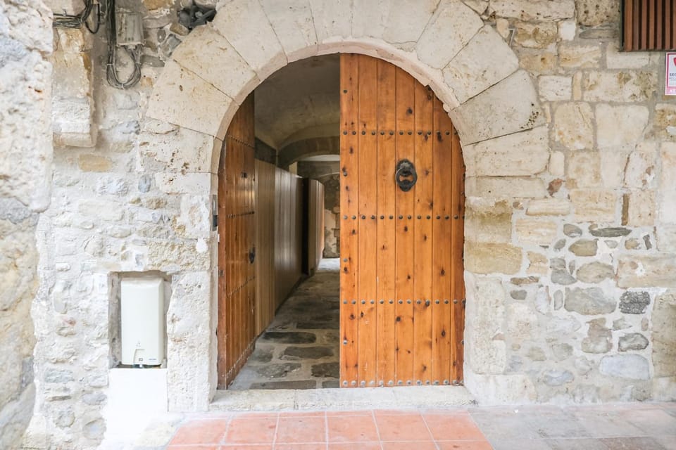 Can Cintet 2-1,Nuevo Apartamento Moderno en Besalú Apartment in Garrotxa