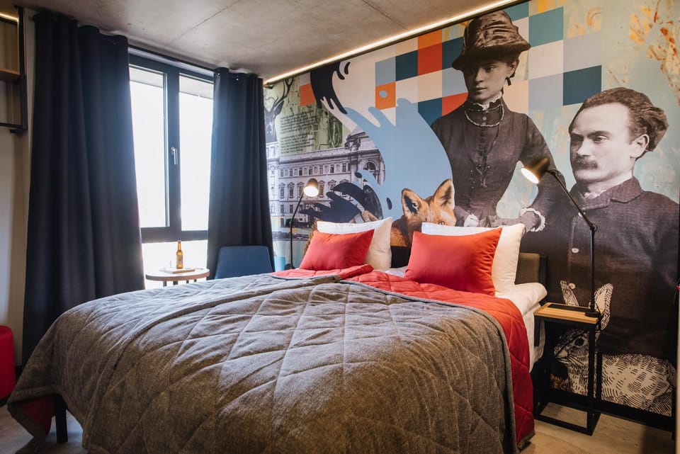 Bed, Photo of the whole room, Decorative detail
