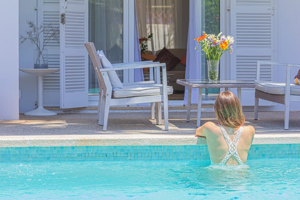 Swimming pool, Swimming pool