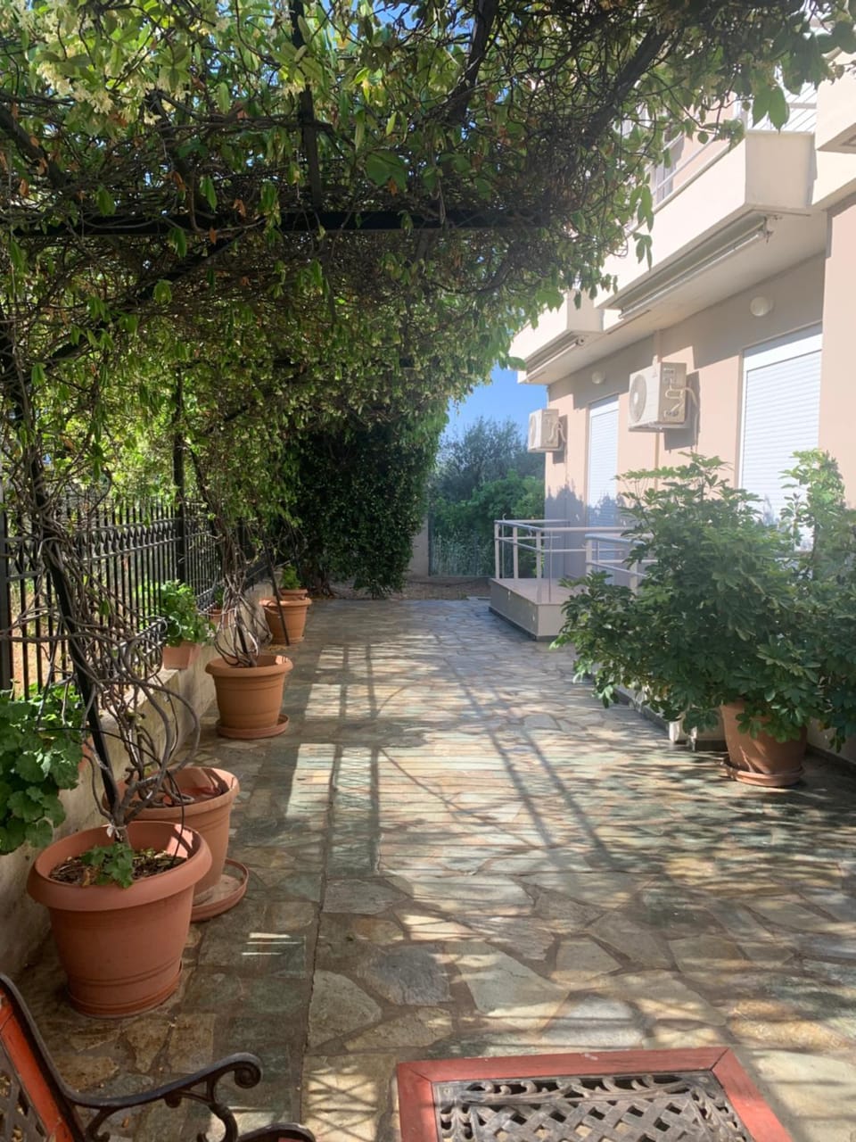 Patio, Facade/entrance