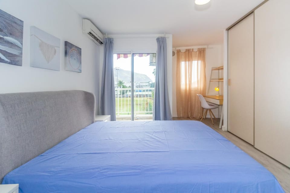 Montreuil - joli T2 refait à neuf centre-ville de Saint-Denis Apartment in Saint-Denis