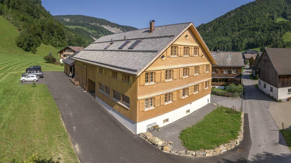 Property building, Bird's eye view