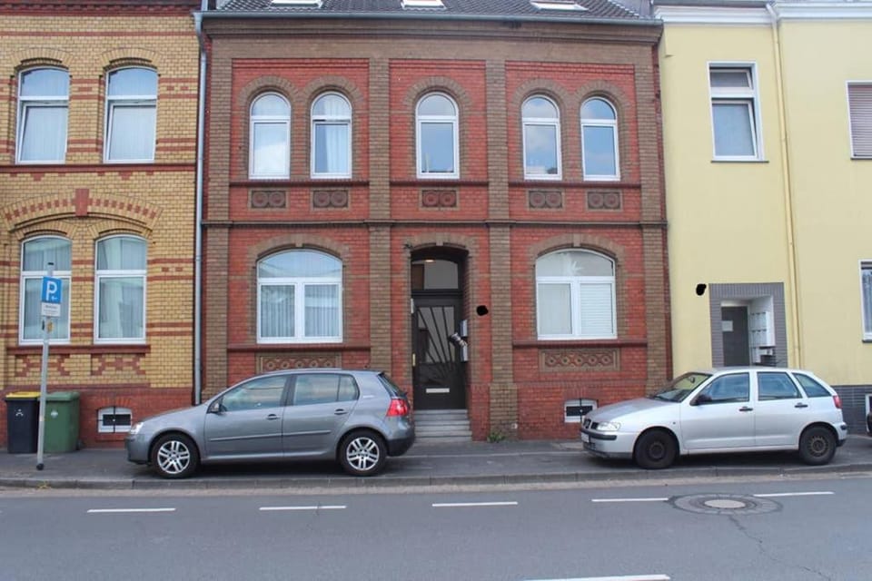Property building, Facade/entrance, Neighbourhood