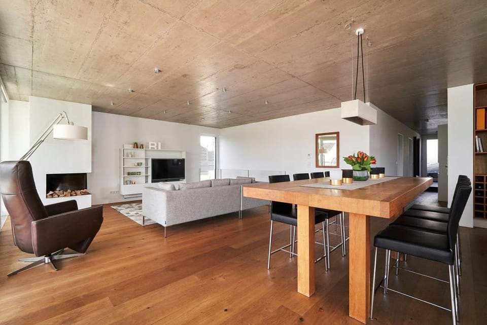 Property building, Kitchen or kitchenette, Living room