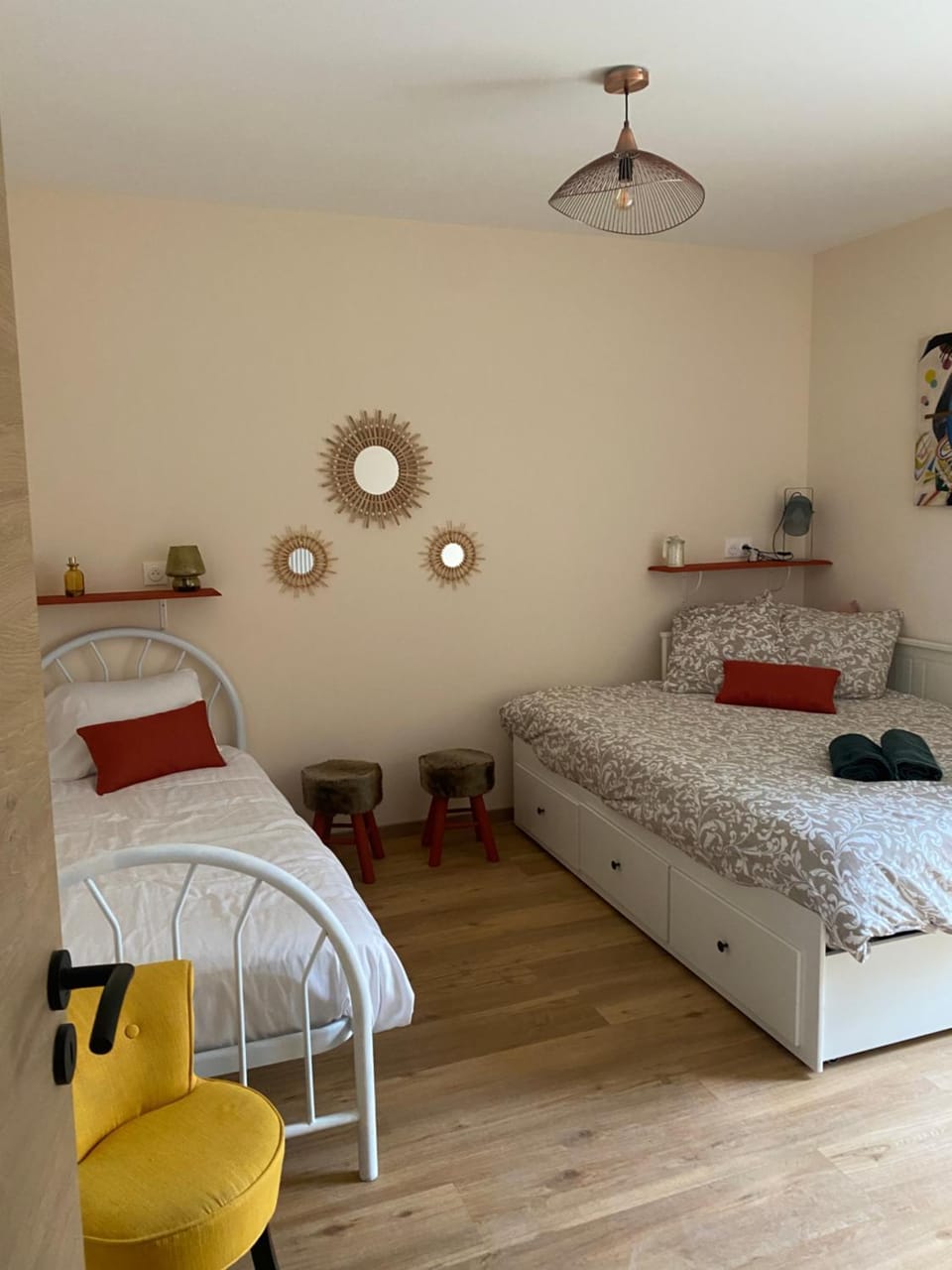 Photo of the whole room