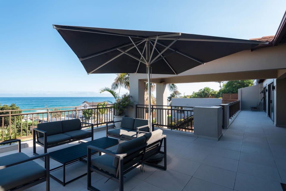Shangri-La 6 Bedroom Ballito Beachfront KBW1 House in Dolphin Coast