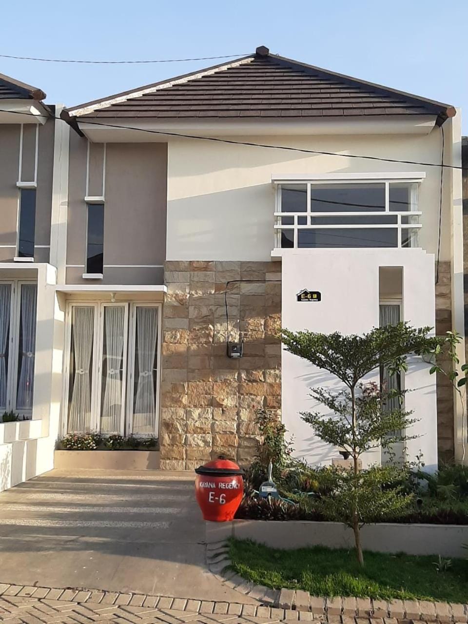Alysahouse - 2 Bedrooms, Dekat JTP3 Villa in Batu